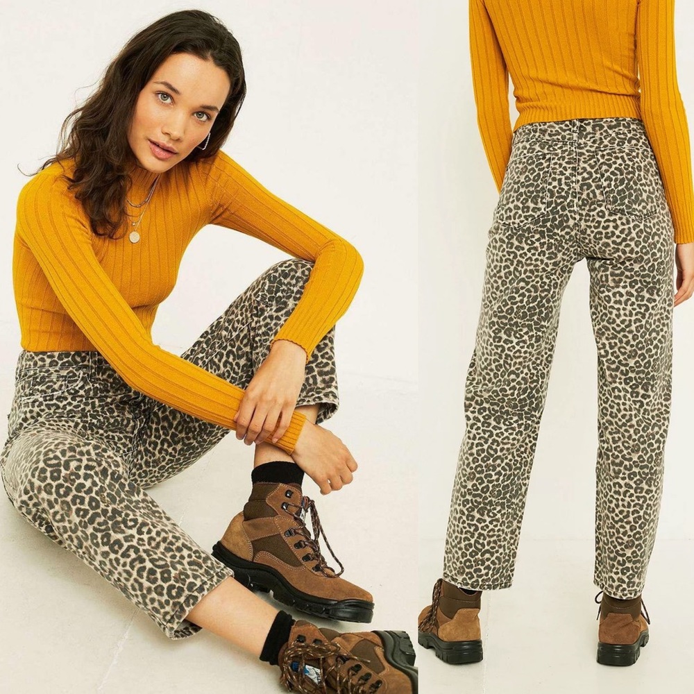 Urban Outfitters BDG Sz 28 Pax Leopard Print Jeans Cropped